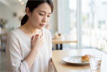 食物中毒為何變多？醫揭「4大關鍵」  這習慣很多...