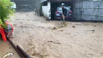 花蓮災情慘！大禹里道路湧泥水 台鐵崇德段遭土石泥...