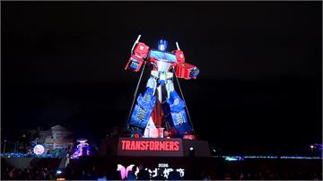 台北燈節變形金剛主燈點亮 AIT攜自由女神花燈首...