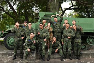 《九條好漢在一班》懇親會親友大集合 孫其君落單引...
