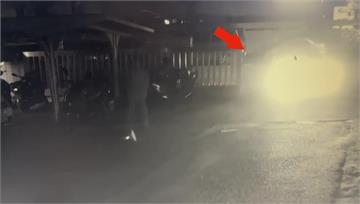10萬債務糾紛！22歲男持熱熔條打死同事 載屍衝...