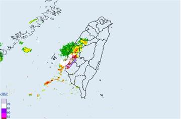 出門小心！大雷雨開炸 4縣市列警戒