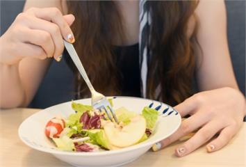 「這種吃飯方式」女性罹第2型糖尿病機率降！ 尤其...