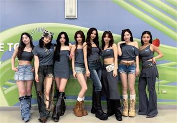 TWICE高雄開唱5.5萬人齊看煙火！娜璉繁中發...