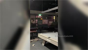 不敵丹娜絲強風襲擊！　台南某撞球館「整片玻璃」瞬...