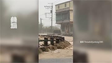 暴雨狂炸南台灣 馬路變水路看不見路面