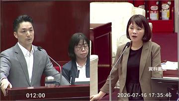 被控索資印逾100萬張紙！簡舒培限3天交採購影印...