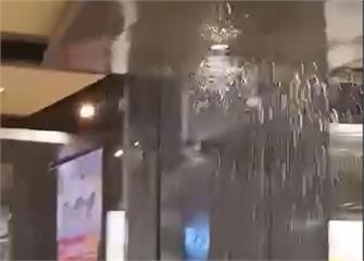 消防安檢誤觸灑水系統！　北市百貨「室內降暴雨」