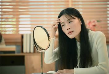 國字臉不是天生的？醫曝真相 小心睡覺磨牙也中招