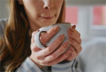 喝茶怕睡不著？營養師曝「這1種茶」影響最小  晚...