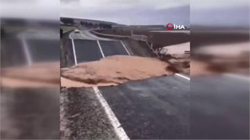 暴雨來襲！土耳其地震災區淹成「黃河」 至少13人...