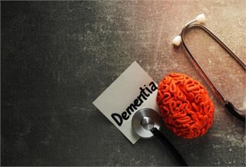 語言困難.性格改變是警訊！布魯斯威利罹額顳葉失智...