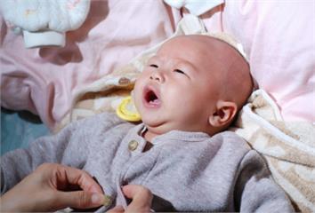 天冷狂幫寶寶加衣恐害命！醫示警揭原因  很多人真...