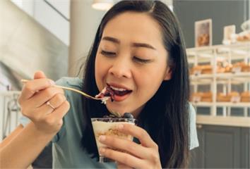 營養師自己都不碰！「9健康零食」比甜點還糟 優格...