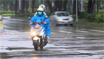 明天濕熱！ 水氣偏多、全台各地恐有陣雨