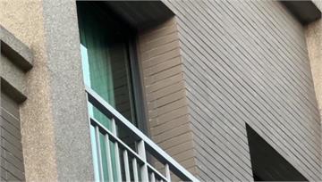 虎媽拘禁9百多天虐死女兒 爸「沒在管」兩人全起訴