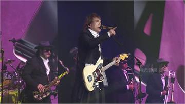 伍佰第7度攻蛋金曲連發 霸氣喊「歌迷就是特別來賓...