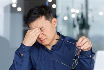 乾眼症一直點人工淚液還是沒改善？1方式幫助刺激自...