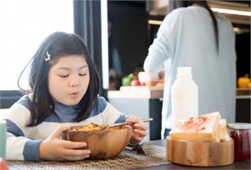 孩子性早熟會長不高？ 醫揭「3大徵兆」快留意