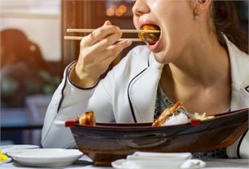 吃澱粉血糖狂飆？營養師曝「1動作」穩糖效果驚人  網實測：真的有差