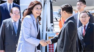 鄭麗文率團訪中下午抵達上海 宋濤、國台辦官員親接...