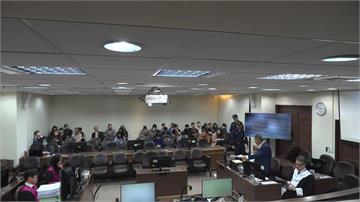 柯文哲法庭駁貪污 哽咽訴陳佩琪跪地擦地板：我家沒...