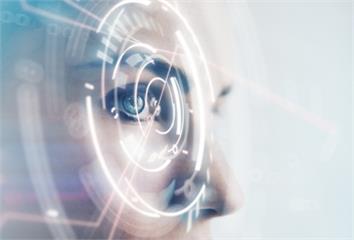 白內障年輕化警訊！3C使用、高度近視成主因 醫籲...