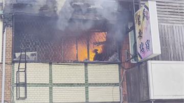 濃煙火舌狂竄！花蓮吉安鄉民宅2樓陷火海 6人驚險...