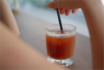 很多人無糖茶都喝錯！營養師警告「胃弱少碰這1種」...