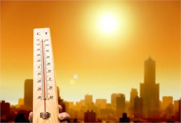 夏至悶熱誘發「冷氣病」！醫提醒出汗調節體溫、防中...