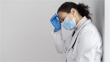 醫師猝逝案例頻傳！ 醫揭4關鍵主因：風險是一般人...