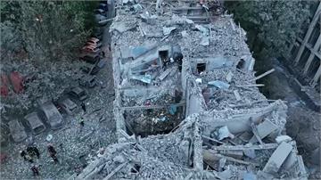 烏西大城遭俄軍砲轟 民宅炸出大洞釀4死9傷
