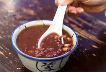 生理期吃紅豆湯真的有用？　營養師授飲食攻略