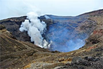 火山噴發成旅遊新賣點　日本、西班牙示範大賺觀光財