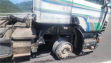 偷開父車還惹禍！男子自撞護欄　警一查竟是「失竊車...
