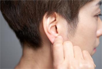 常說「蛤？」醫揭聽力退化4警訊  很多人拖到聽不...