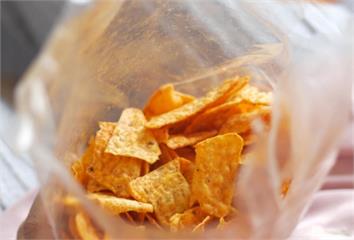 吃一把＝一餐熱量！「古早味餅乾熱量排行」曝  網...