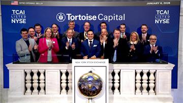 人工智慧帶旺科技股！道瓊、標普創收盤新高 美股四...