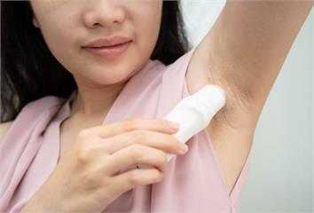 剛剃腋毛別馬上擦！ 專家揭「止汗劑3大使用時機與...