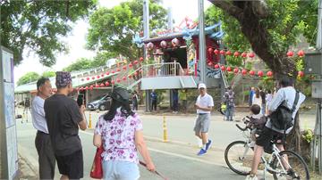 為防颱「出招」！士林三腳渡天德宮「升空」、三重超商「整間撤離」 