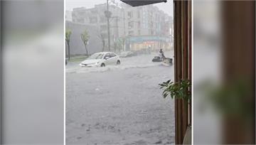 彰化雨彈狂炸！員林靜修路積水半輪胎高　曉陽地下道...