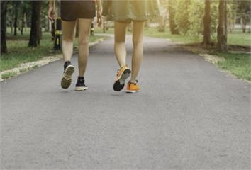 餐後「做這1事」不只降血糖 還能促進排便順暢！專...