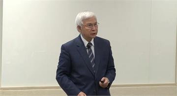 不跟進聯準會！央行利率「連十凍」 上修今年GDP...