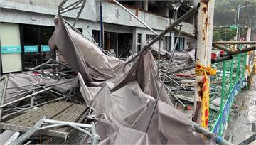 「軒嵐諾」外圍環流颳強風　基隆建築工地鷹架倒塌