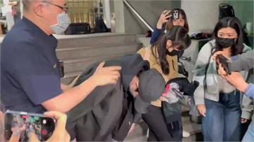 認閃兵湊齊50萬交保 王子走出地檢鞠躬道歉「謝謝...