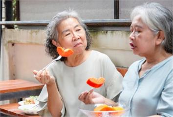 吃水果怕血糖暴衝？ 營養師揭「4穩糖原則」