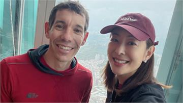 霍諾德登頂101！賈永婕「揚眉吐氣」喊話家人：要...