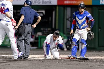 亞運／李亦崴左耳挨砸流血耳鳴 香港隊總教練：非故...