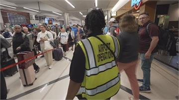 國土安全部二度關門 機場安檢大亂