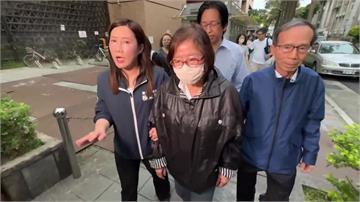 涉幽靈連署續押 黃呂錦茹庭上哭訴無犯意「憂關死獄中」